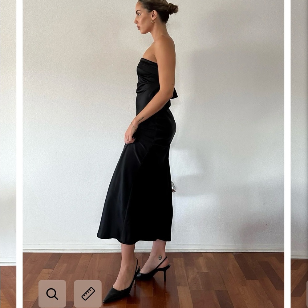 Elegant Black Maxi Dress - Picture 3 of 5